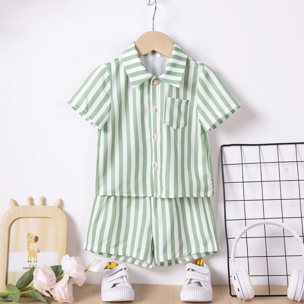 New Boys Summer Shirt Short Sleeve Suit Sewn Striped Loose Suit Casual T-Shirt and Shorts Kids Clothing Suit