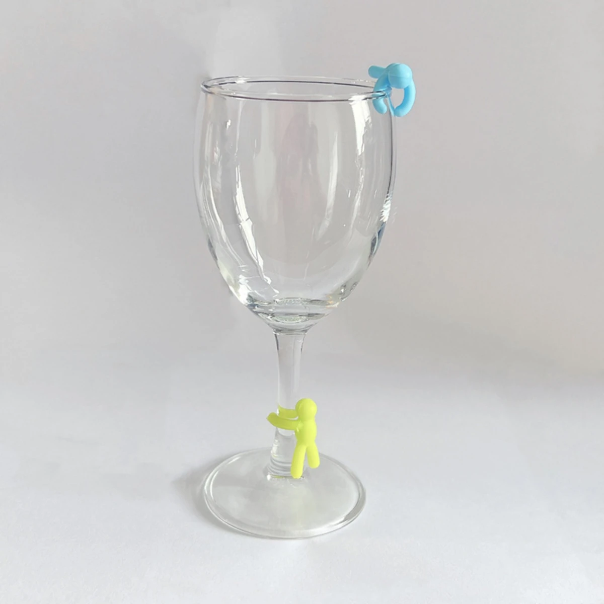 Creative silicone wine cup holder, tea cup distinguisher, humanoid wine cup, glass cup identification mark, small person mark