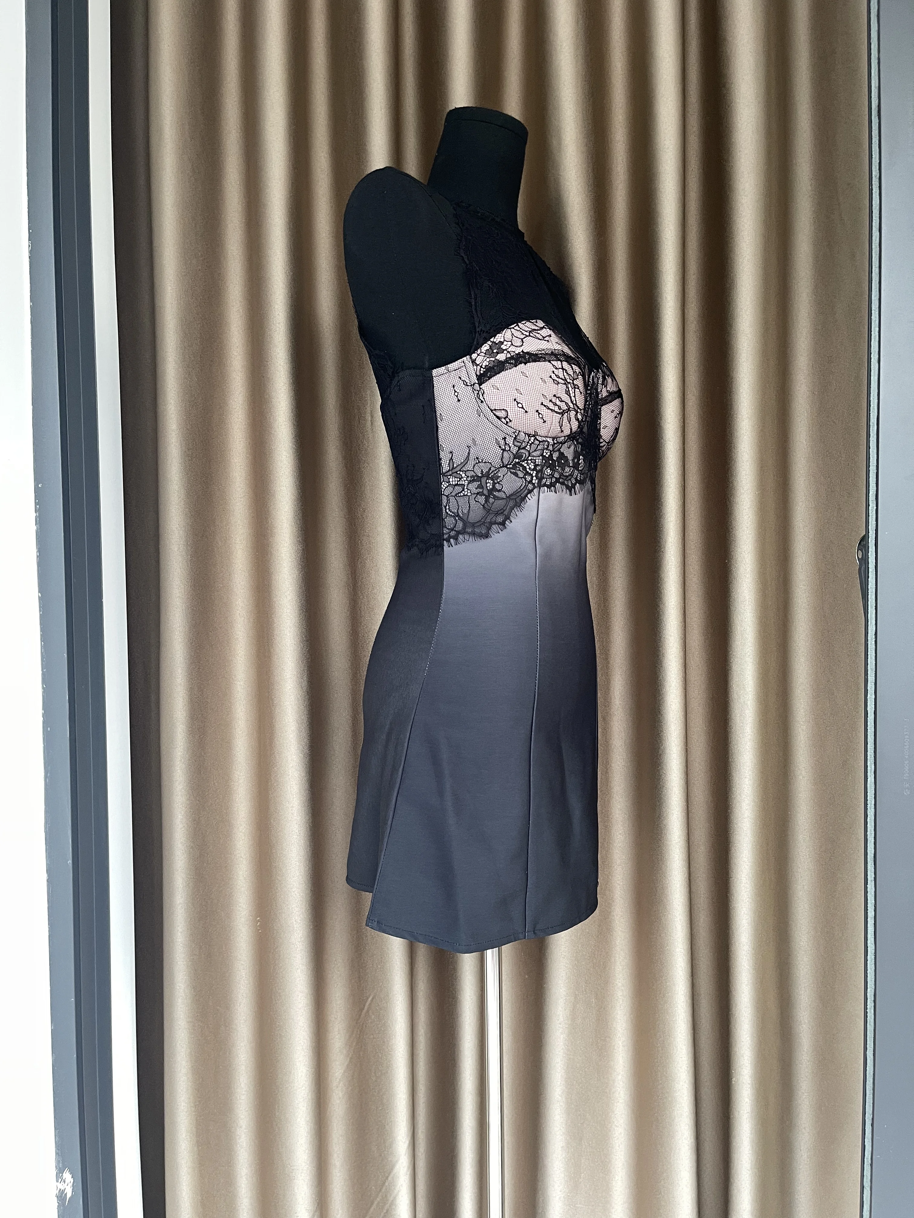 Minivestido Sexy de encaje calado con diseño degradado para mujer, conjunto de cóctel para fiesta de noche y cumpleaños, vestidos de moda para discoteca