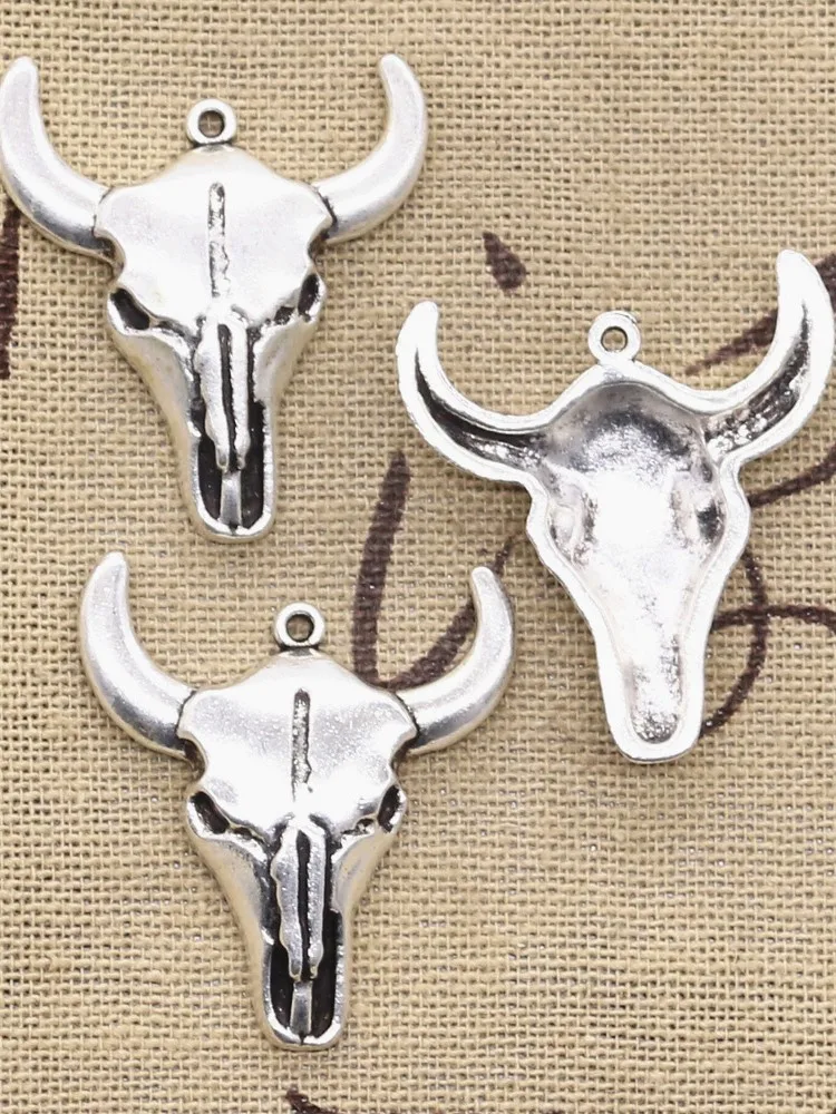 8 sztuk Charms czaszka Bull Ox szef 32x28mm antyczny brąz kolor srebrny zawieszki dokonywanie DIY Handmade tybetański brąz biżuteria — zdjęcie 2