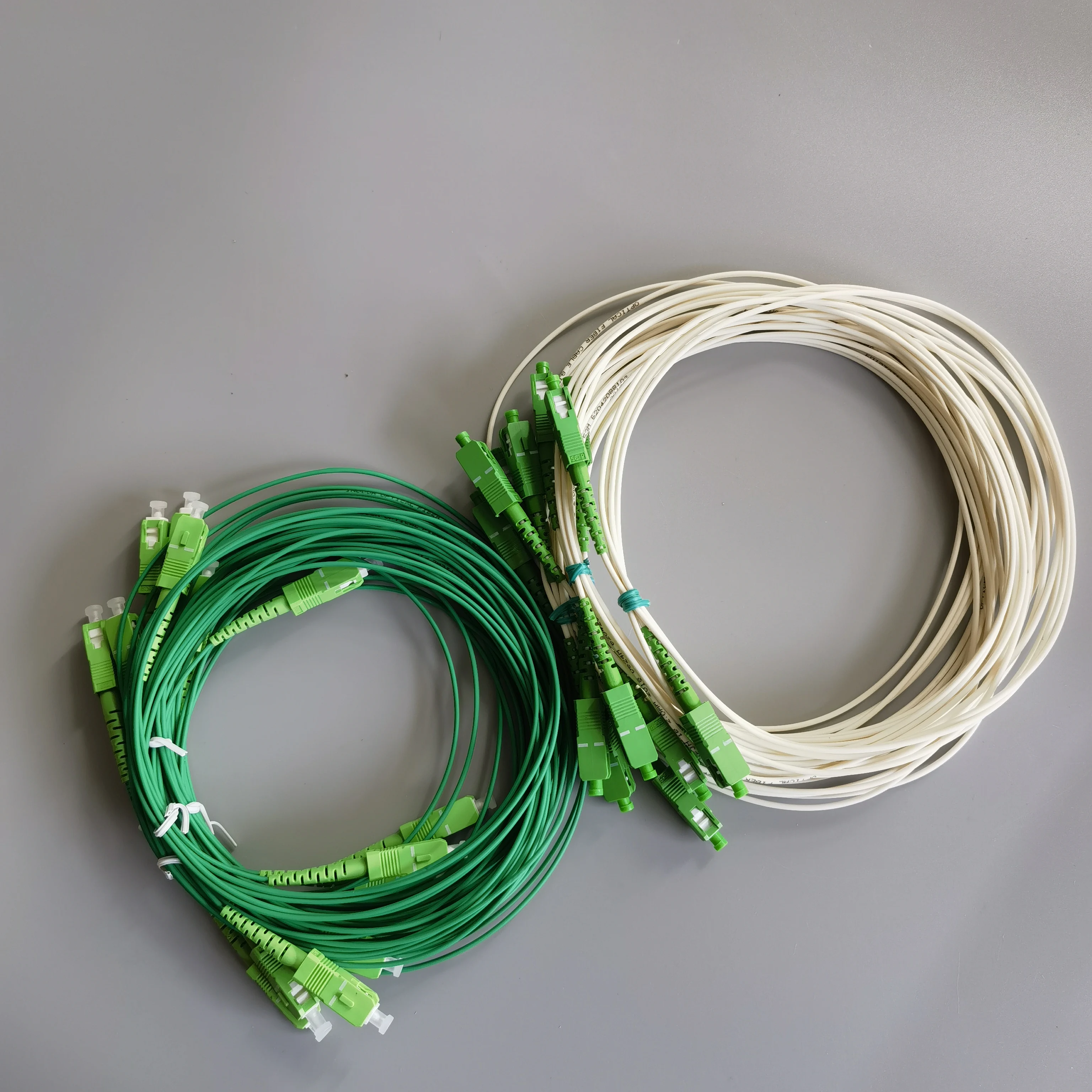 50 قطعة كابل الألياف البصرية SC/APC-SC/APC 2M/2.5M/3.5M 2.0 مللي متر/1.6 مللي متر LSZH وضع واحد الألياف الضوئية الرباط