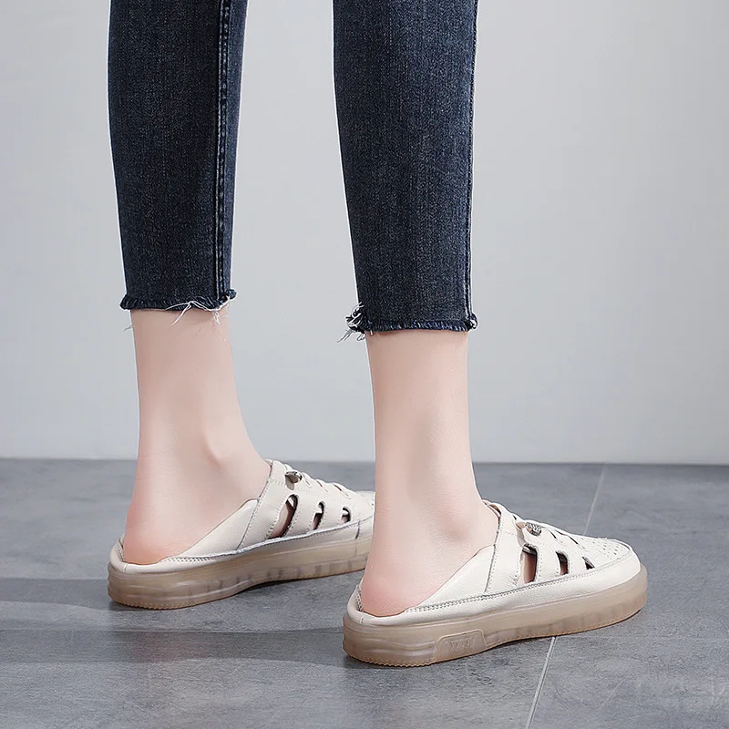 

Женские летние сандалии Baotou, новинка, с вырезами, на плоской подошве, в клетку, с мягкой подошвой, средней длины, для повседневной носки.