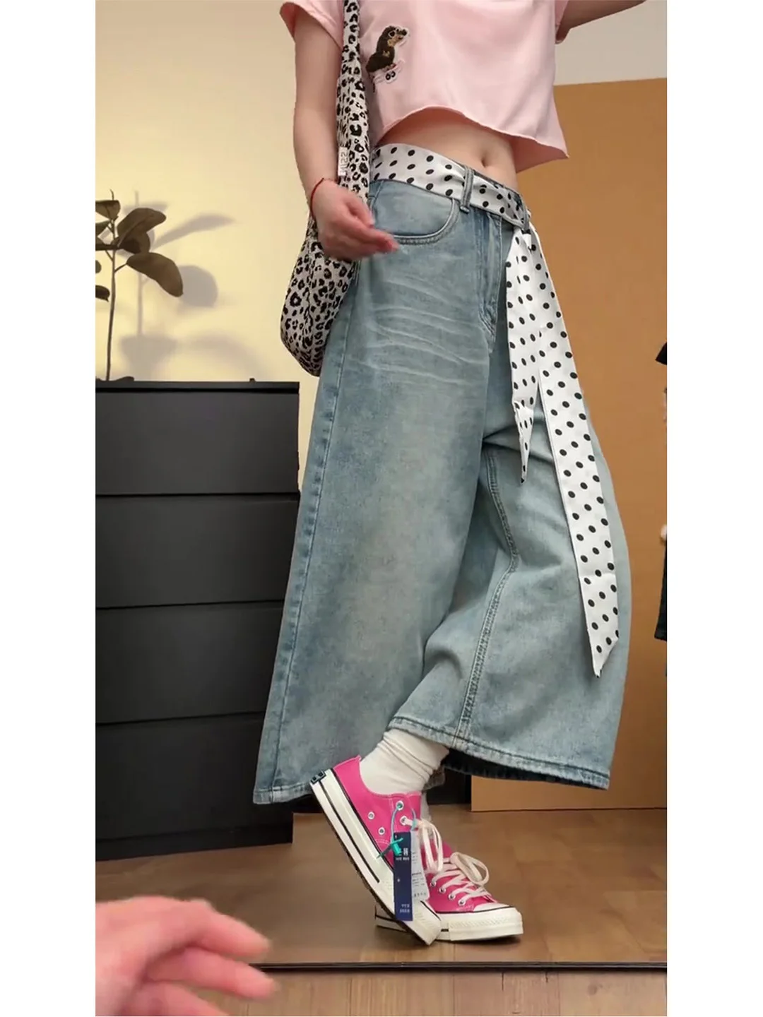 

High Waist Wide Leg Short Jeans Women's Distressed Denim Vintage High Street Style Summer Slimming Effect Eight Points Pants