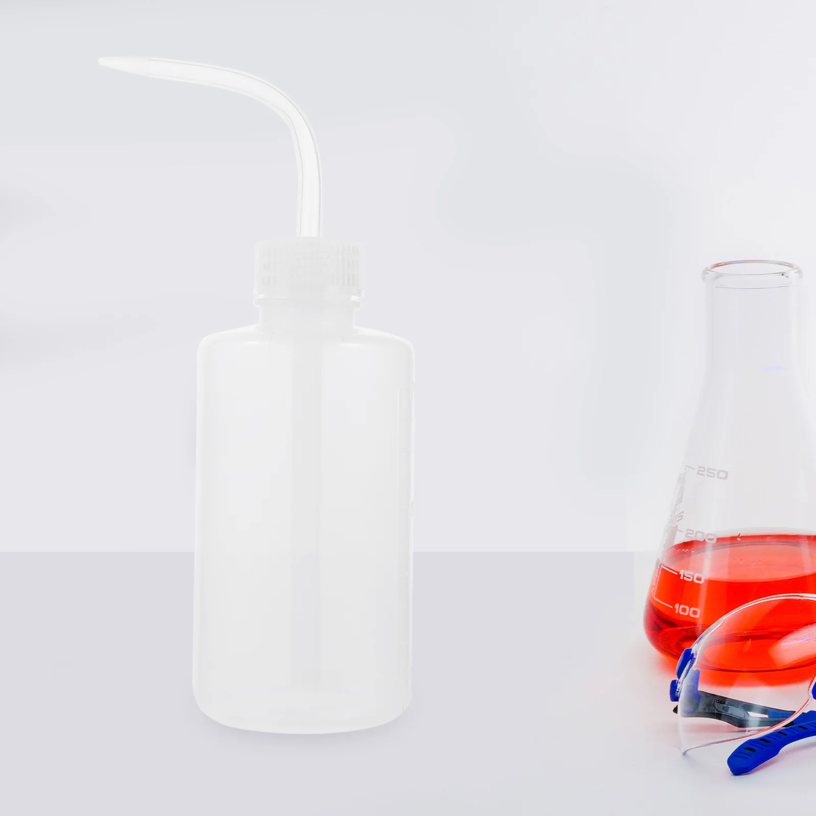 زجاجة غسيل متدرجة قابلة لإعادة الملء حاوية بلاستيكية شفافة لمتجر الحلاقة زجاجة محلول فارغة لاستخدام مختبر تصفيف الشعر