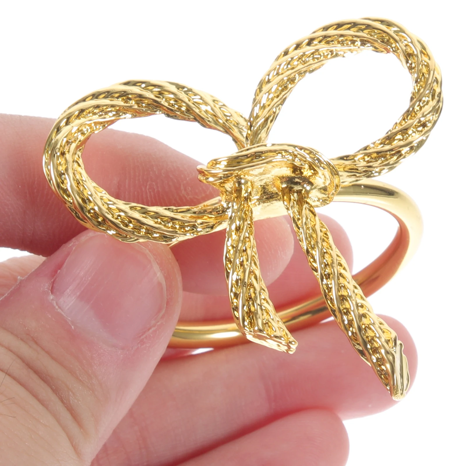 

6pcs Bowknot Napkin Rings Golden Iron ABS Reusable Dining Table Decor Wedding Party Holiday Ornament Serviette Holder Napkins