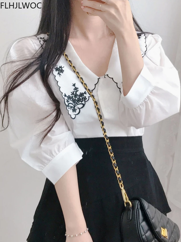 

South Korea Cute Sweet Embroidery Tops Hot Sales Women Flhjlwoc Preppy Style Date Girls Vintage Black White Shirts Blouse 4815