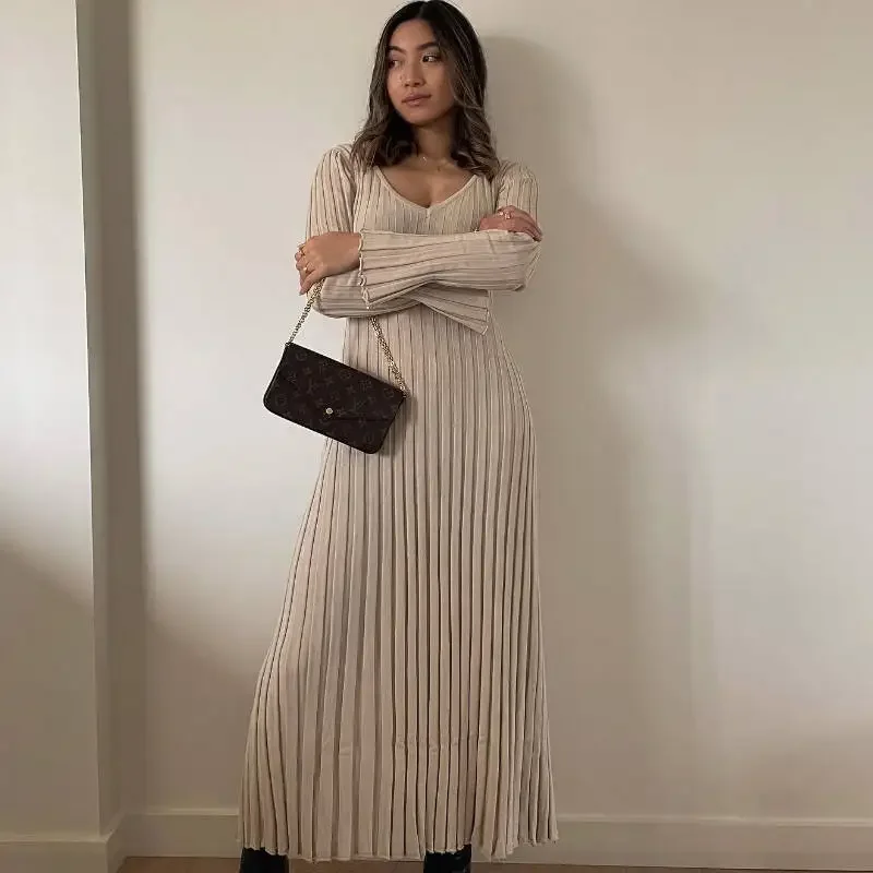 

Rib-knit Side Split Maxi Dress Women Solid Color Round Neck Slim Fit Robes 2024 Autumn Chic Office Lady Commuter Long Dresses