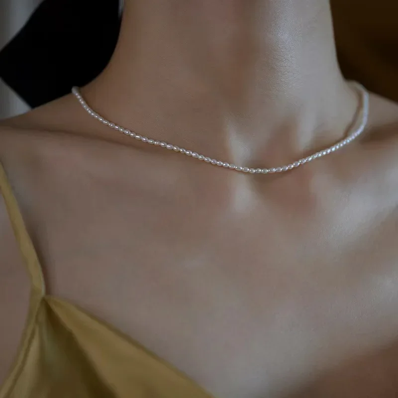 

Hengsheng 2025 New Arrivals 2.5-3.5mm Rice Shape Freshwater Pearl Necklaces 40cm 925 Sterling Silver Collar Necklaces for Women