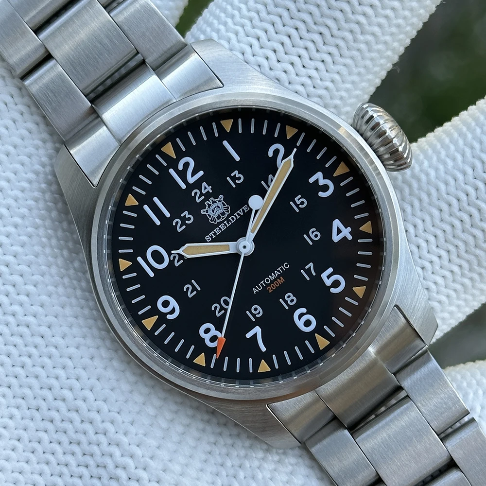 STEELDIVE Orologio da sub da uomo 39mm Pilota Orologio da polso meccanico automatico Militare 20ATM Impermeabile C3 + BGW-9 Zaffiro luminoso NH35