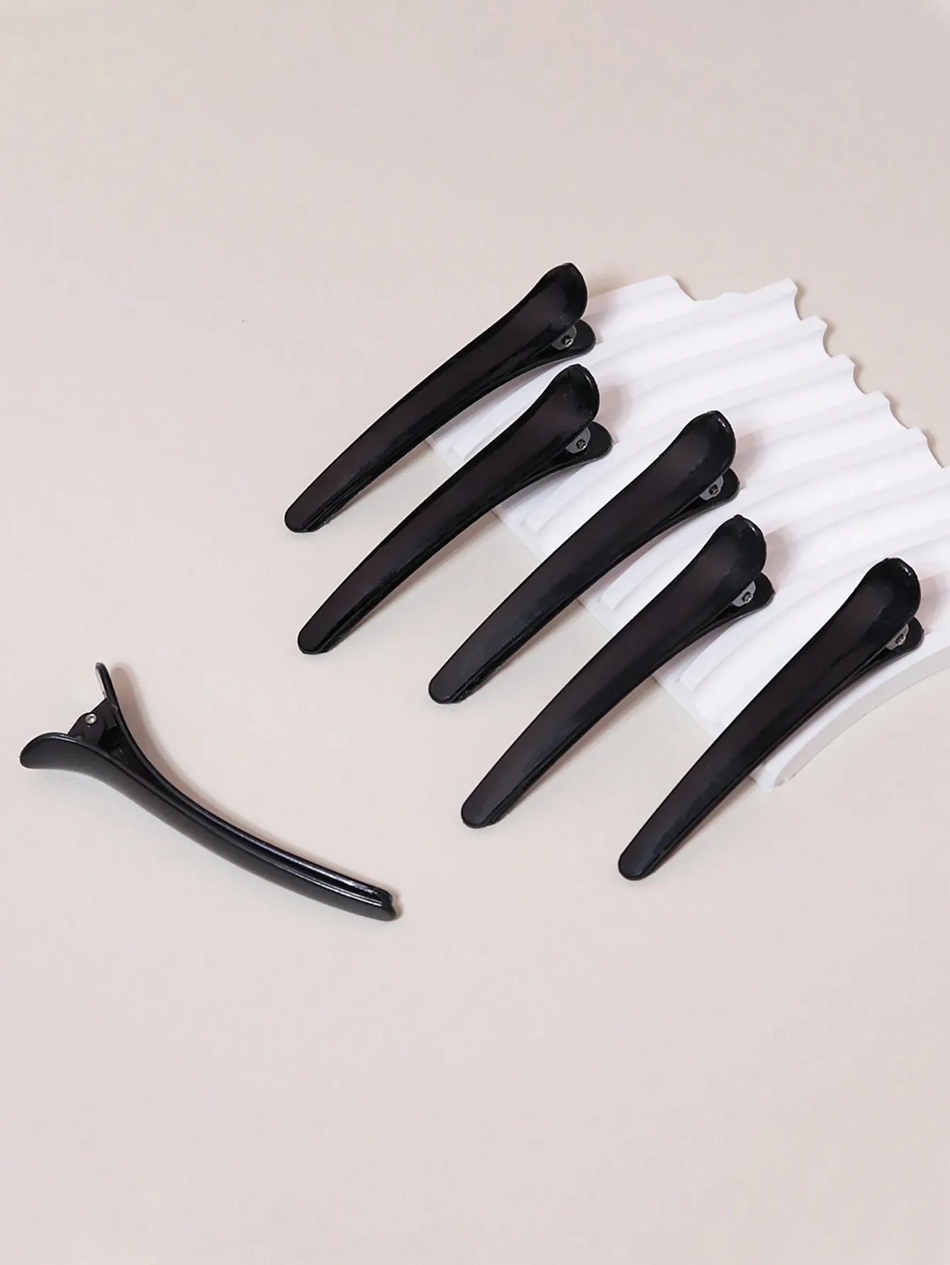 Plastic Ducktooth Clip, Suitable for Female Styling, Anti Slip Hair Clip for Thick and Sparse Hair