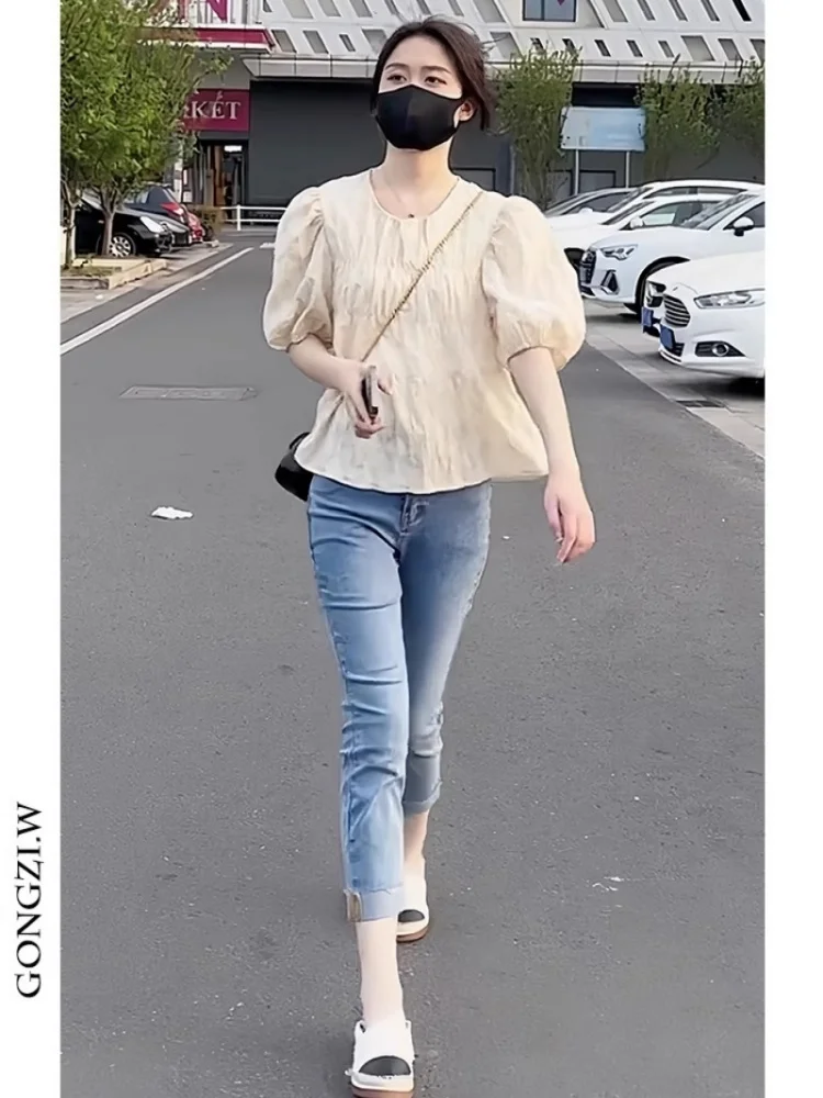 

Salt Series Light Maturity Two-Piece Set Fashion Design Bubble Sleeve round Neck Shirt Women Retro Slim Nine-Piece Jeans