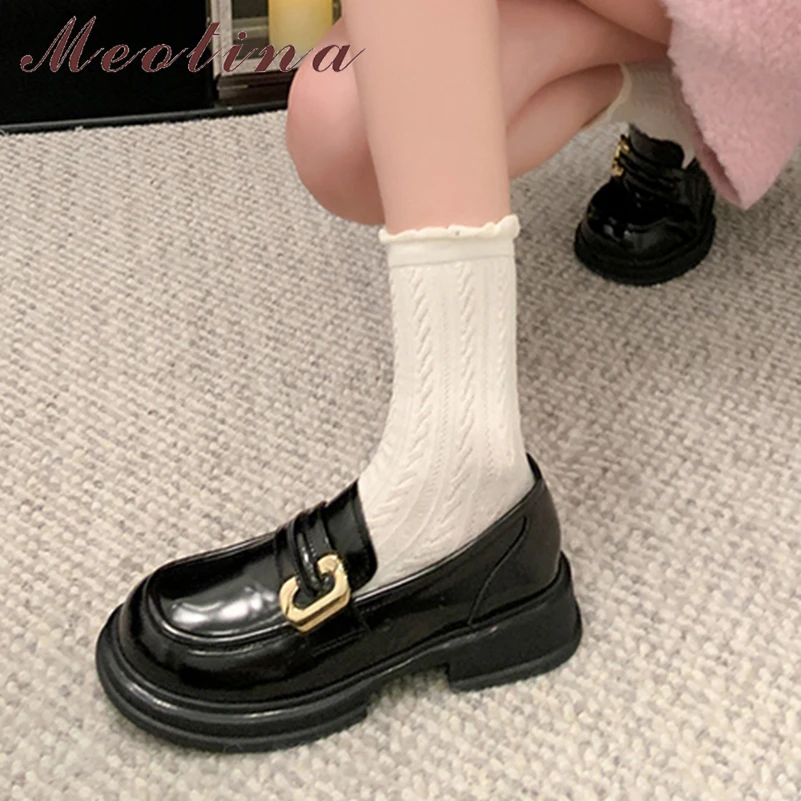 

Meotina/женские лоферы из натуральной кожи с круглым носком на плоской подошве, лаконичная женская модная обувь на платформе с металлическими украшениями, весенне-осенняя черная обувь