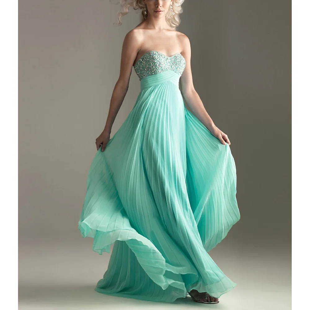 

Vintage Sweetheart Sleeveless Evening Dresses robes de soirée Luxury Crystals Applique Tulle Party Gown