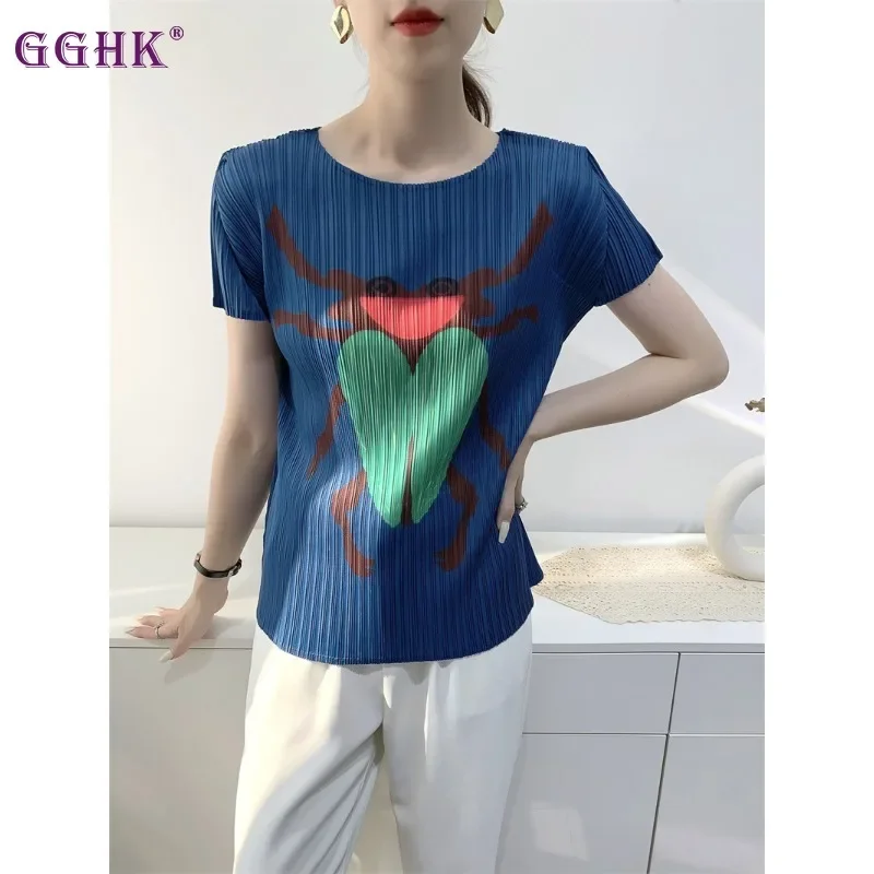 GGHK 2024 Spring and Summer New T-shirt Pleated Tops Women Printed Insect Pattern Comfortable Casual Female T-Shirt