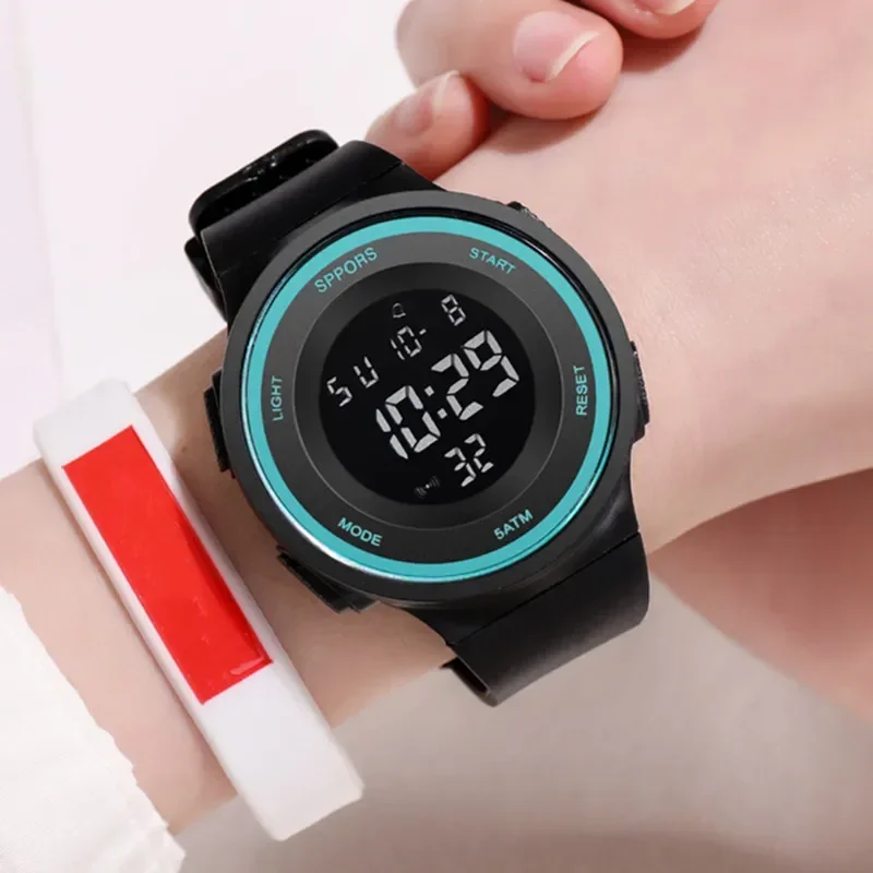 Nuevos relojes LED impermeables para hombres, deportes al aire libre, hombres, alarma de cuarzo Led Digital, reloj de pulsera para hombres, reloj electrónico de moda, reloj