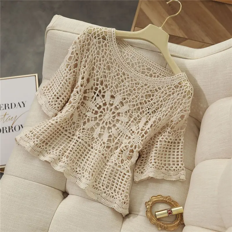 

Female Long Sleeved Hook Flower Hollowed Out Ladies Knitted Sweater with Design Sense Tassel Loose Elegant Casual Smock Top Q219