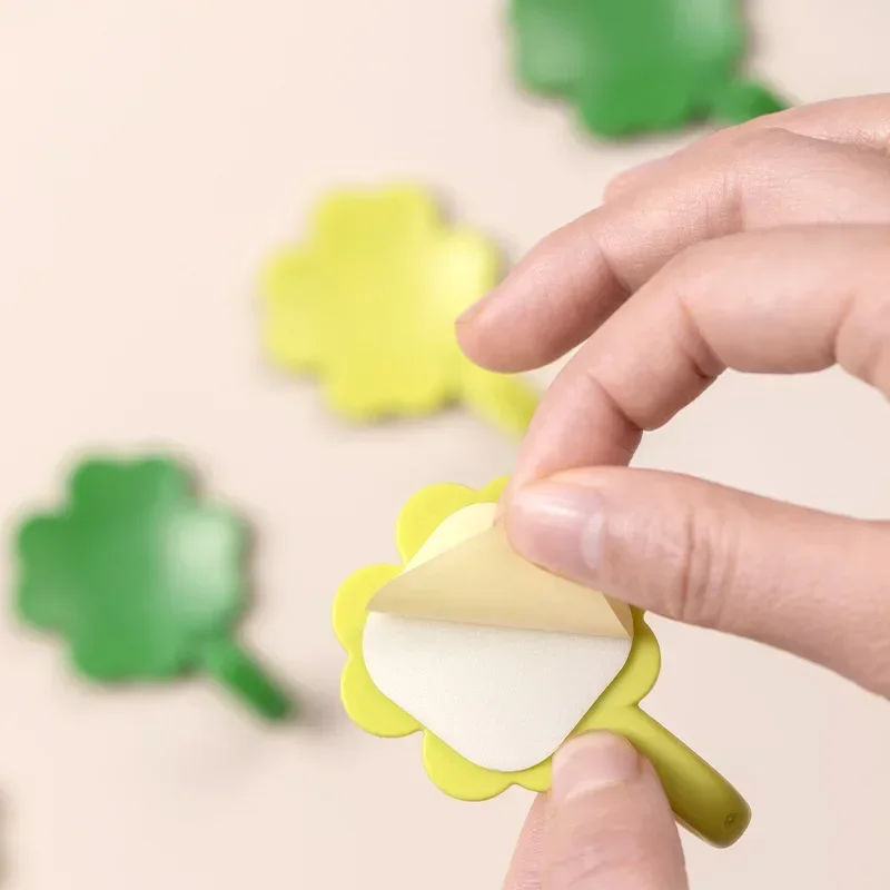 4pcsSet Four-leaf Clover Self-adhesive Hook Punch-free Wall Storage Hook for Study Dormitory Storage Supplies Student Stationery