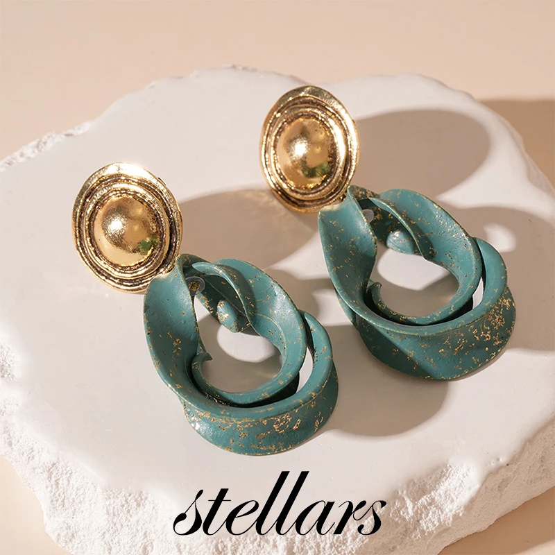 

Vintage Oil-Drip Distressed Geometric Teardrop Silver Vintage Stud Earrings, Fashionable and Elegant, Unique High-End Feel