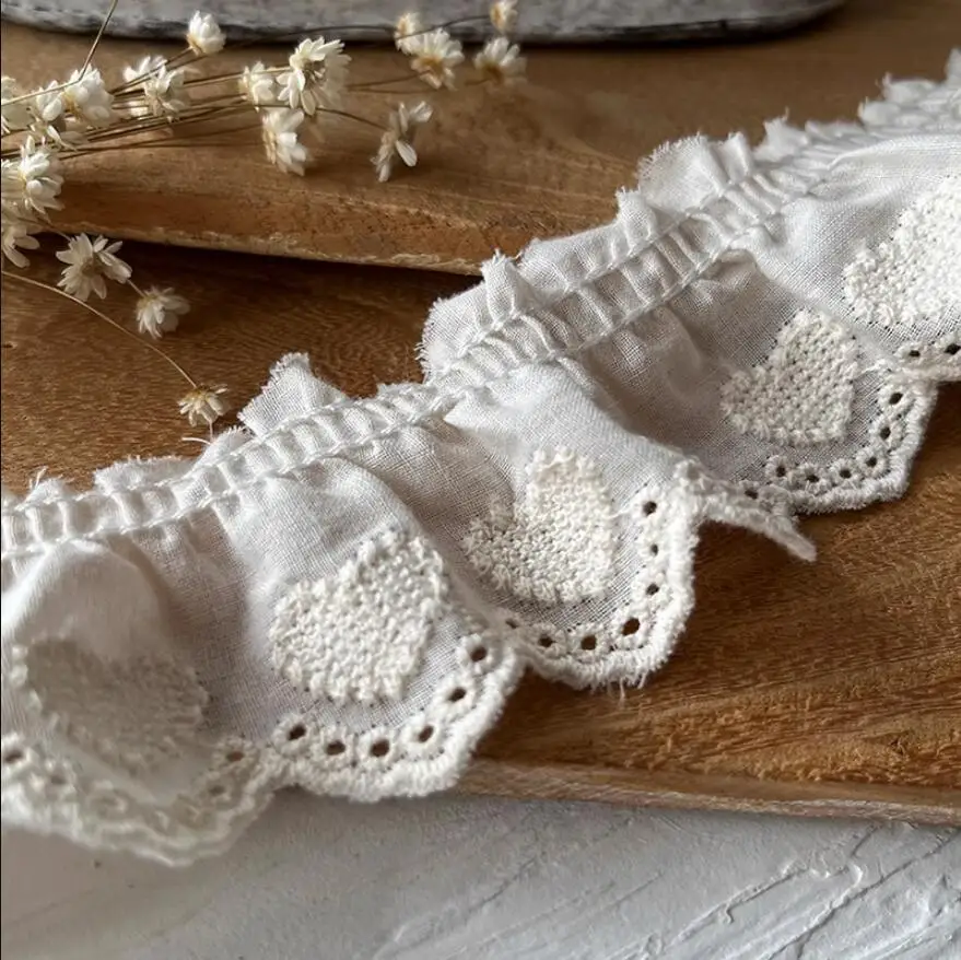 3.7cm wide 2yards/lot White/beige Pure Cotton Heart Embroidered Pleated Lace Baby Clothes Lace DIY Decorative Materials X262