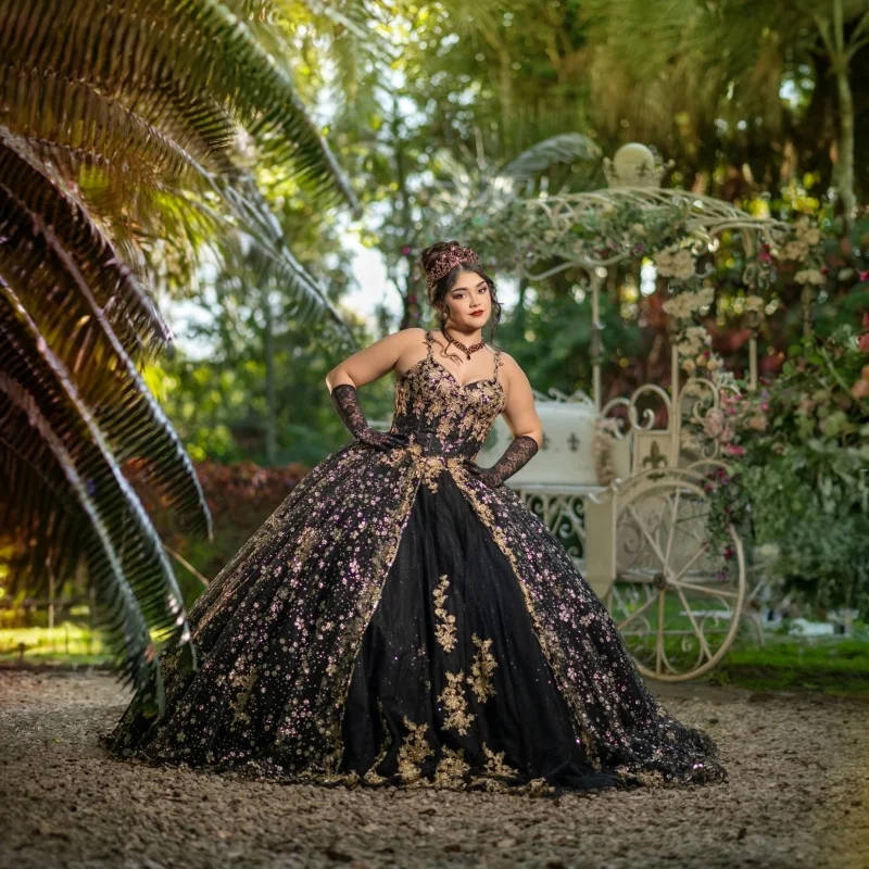 Personnalisé noir brillant épaules dénudées Quinceanera robe cristal superposition 3D fleur applique superposition robes de 15 Quinceanera