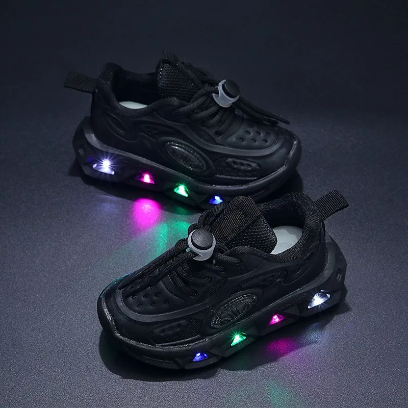 Kids LED Light Up Sneakers Breathable Mesh White Casual Shoes Boys Girls Luminous Flashing Sole Non Slip Running Sport Shoes
