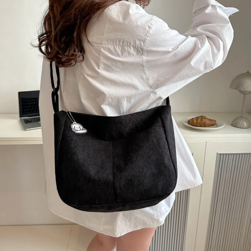 

Solid Color Corduroy Shoulder Bag Korean Style Large Capacity Crossbody Bag with Pendant Handheld Women Tote Bag All-match