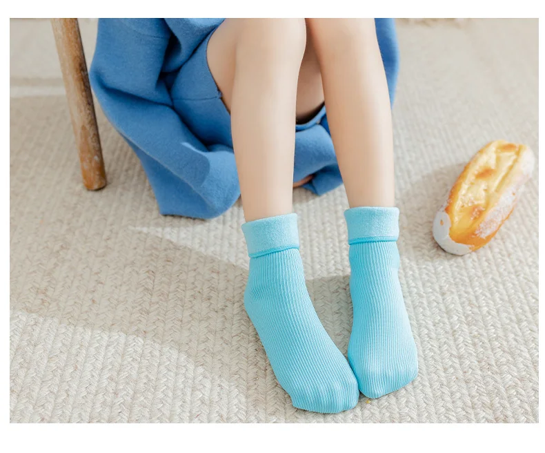 Winter Süßigkeiten Farben Mädchen Kinder Baumwolle vertikale Streifen lange Socken kälte beständig halten warm verdicken Baby Kind Jungen Schnees trümpfe – Detail 3