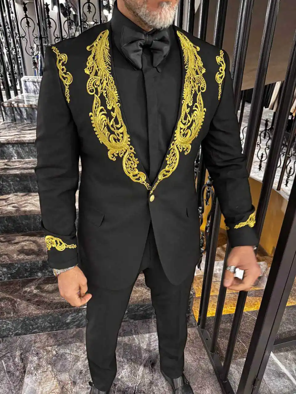 Handsome Man Tuxedos Appliques 2 Pcs Jacket Pants Men Suit Casual Shawl Lapel One Button Evening Wedding Groom Customized