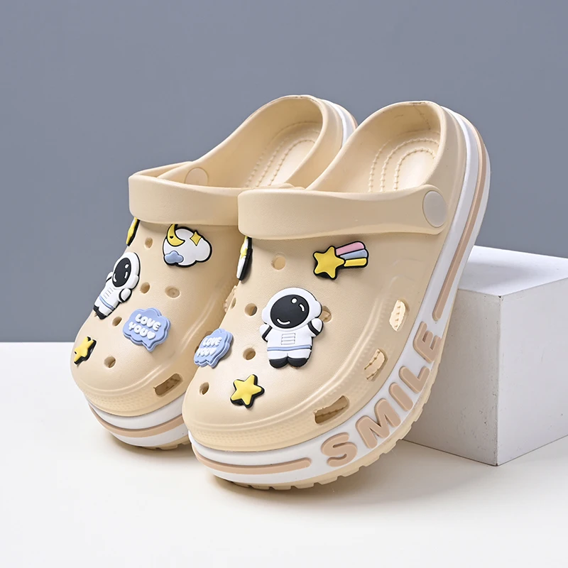 

Astronaut Sandals for Boys Girl New Beach Soft Sole Kid Casual Clogs Non-slip Cartoon Print Luxury Childrens Barefoot Shoes Kids