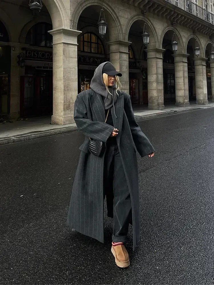 Women Dark Grey Stripe Wool Blends Overcoat Fashion Lapel Long Sleeve Loose Long Jacket Autumn Winter Lady New Street Outerwears