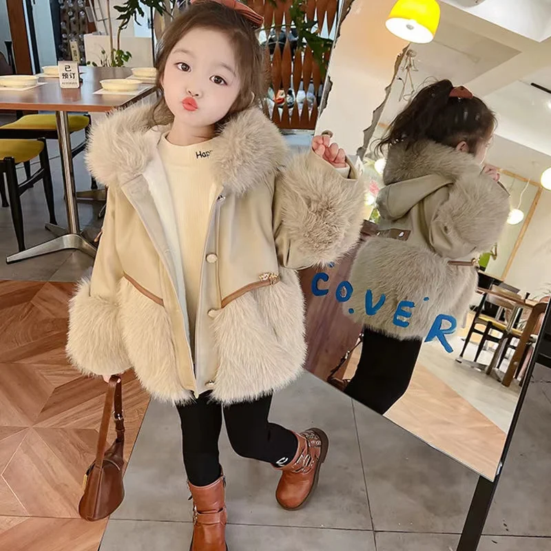 Girls\' Autumn and Winter Coats 2024 New Baby Winter Foreign Air Plus Fleece Fur Children\'s Top Little Girl Fur