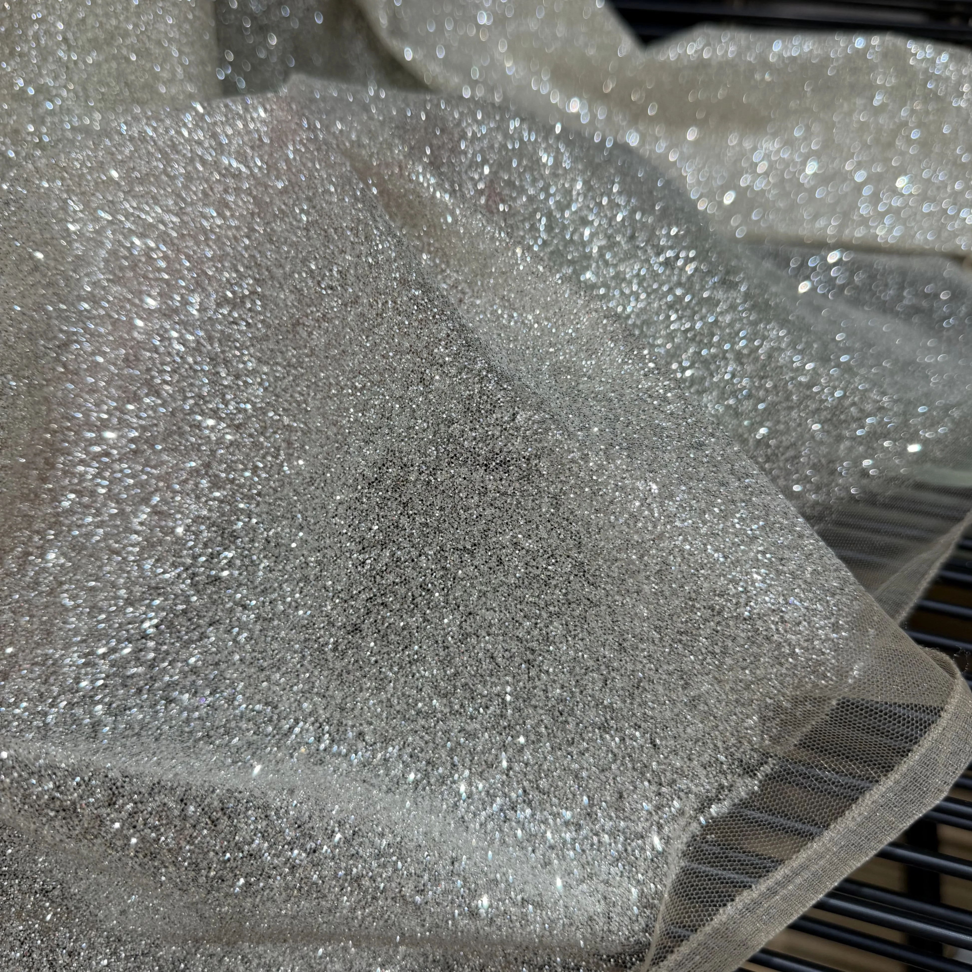 Champagne White Special Density Sterling Silver Glitter Spray Powder Draping Fabric for Wedding Dress Gilding Fabric