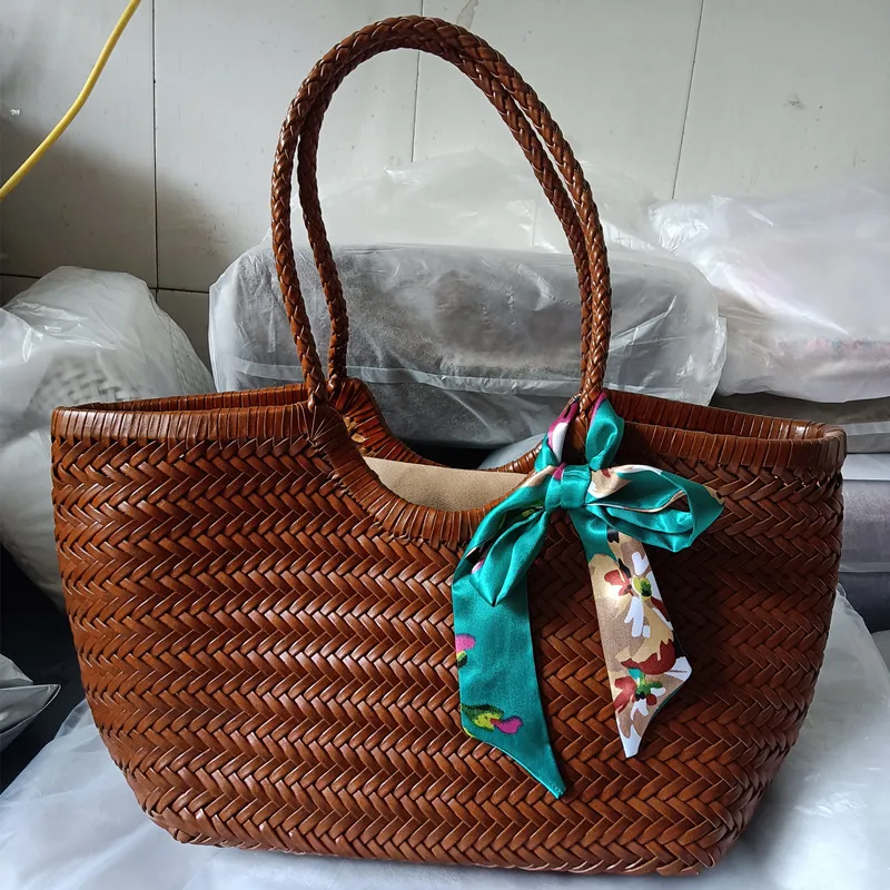 

Flower tassel Women's Genuine Leather Shoulder Bag Luxury Woven Casual Shopping Bag Vintage Basket Tote Large Cowhide Hand Bags