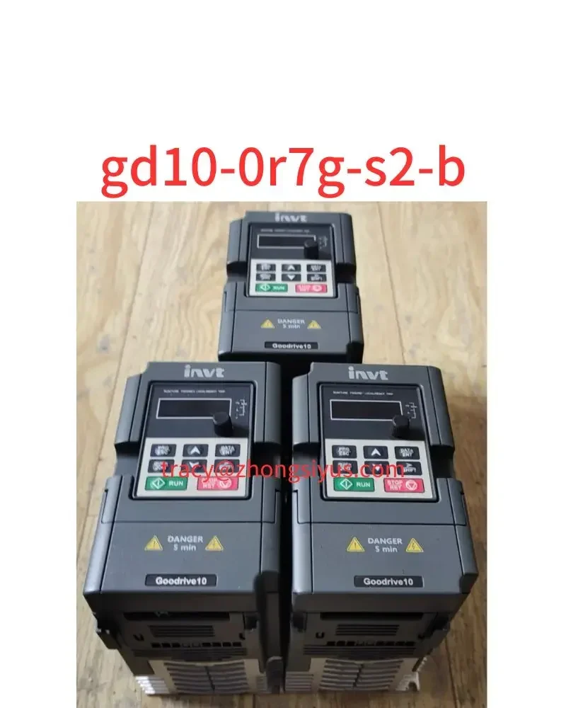 

Used frequency converter gd10-0r7g-s2-b 0.75 kw 220v
