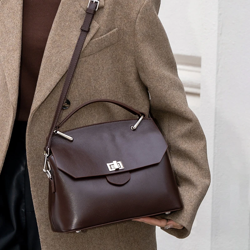 

Woman Cow Leather Durable Shoulder Bag for Female Retro Casual Cowhide Crossbody Bags Ladies Fashion Classics Versatile Handbags
