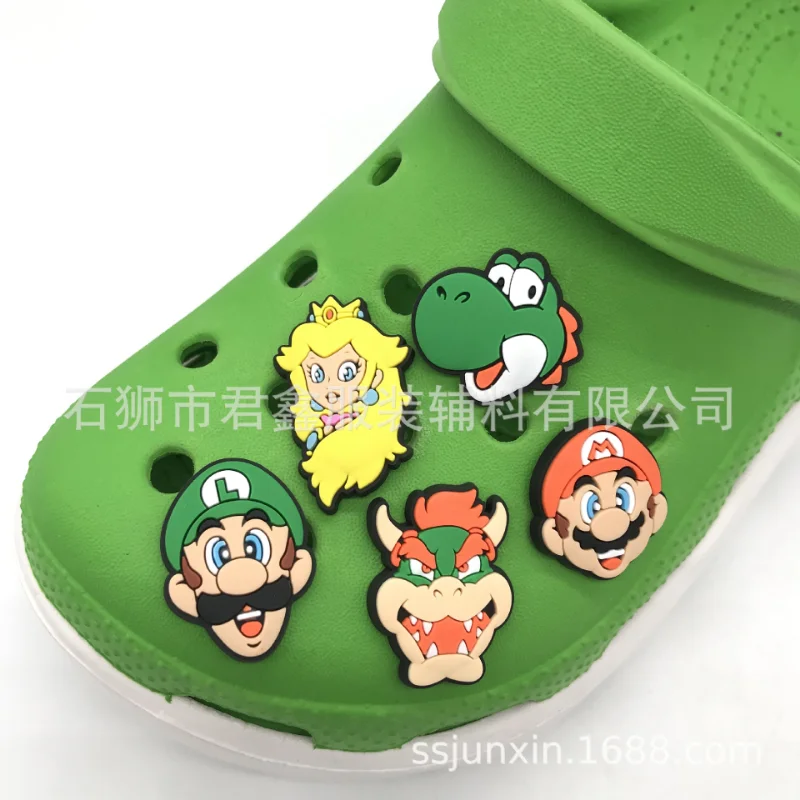 1Pcs Super Mario Bros DIY Cartoon Shoe Buckle Wholesale Anime Figure Accessories Croc Charms Jibz Slippers Decorations