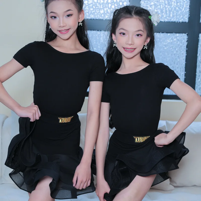 カスタマイズされた女の子プロ競技パフォーマンス服ラテンダンススーツ女の子の練習ドレス半袖トップとスカート