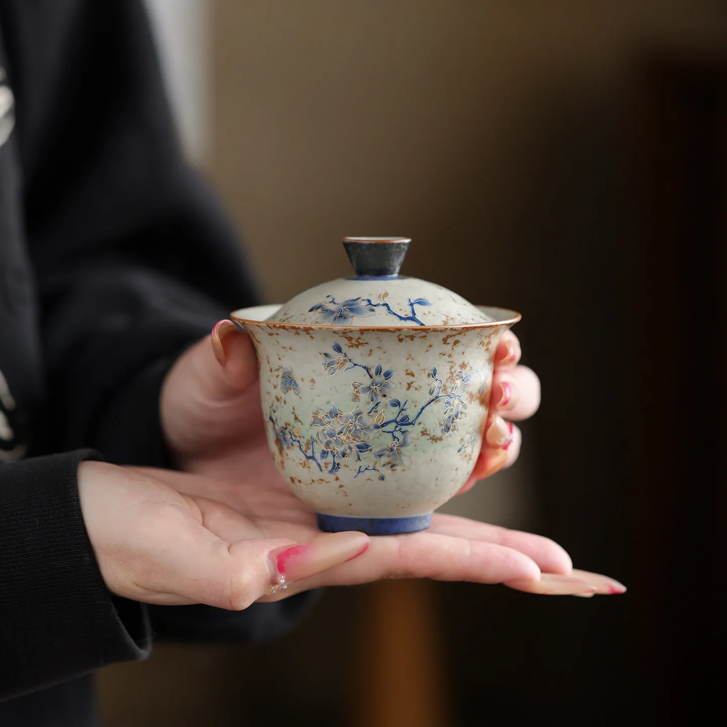 Blue and White Flint Red Magnolia Qinghe Gaiwan, Large Ceramic Tea Bowl in Gift Box for Daily Brewing, Tea Tasting and Display