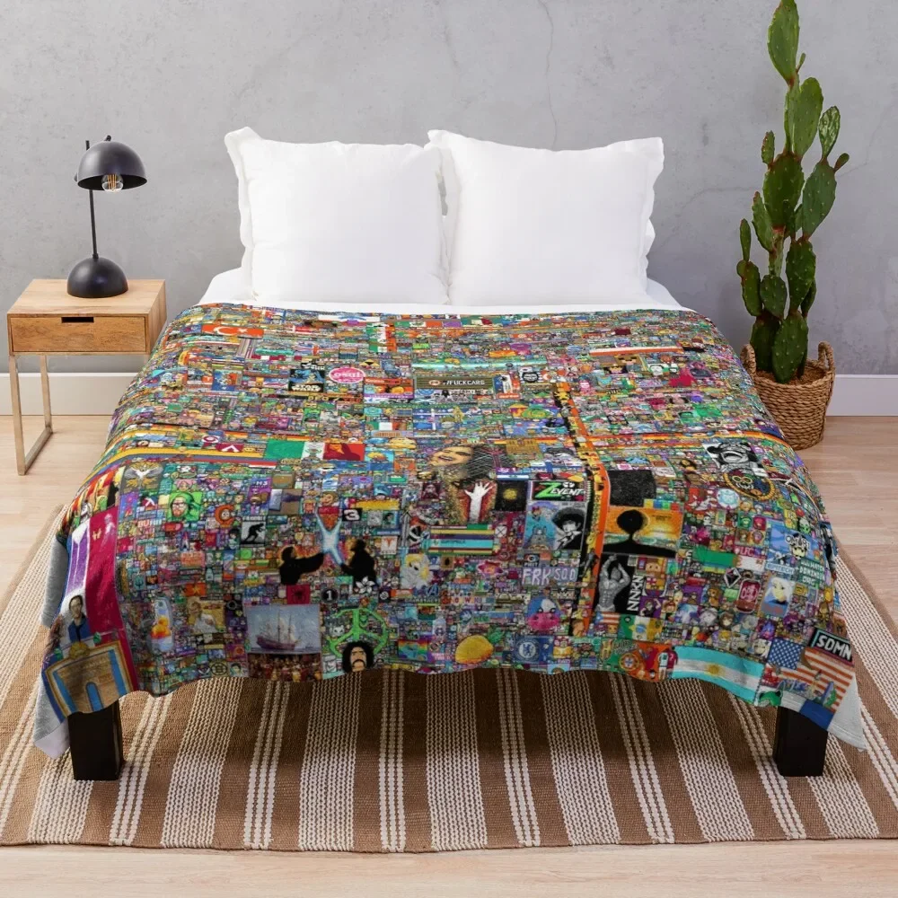 

r/place 2022 Ultra HD Reddit Place Official Final Canvas (13.5K resolution)  Throw Blanket