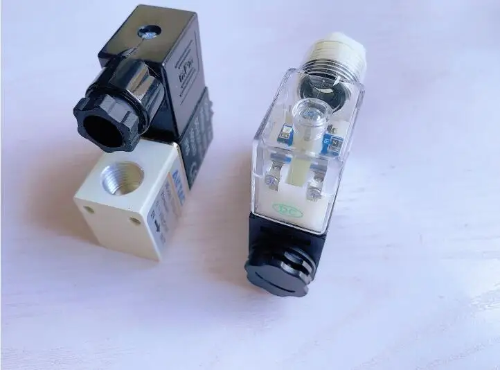 Air Solenoid Valves 2V025-08 2 Position 2 Port 1/4\