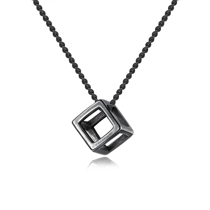 1 Piece Women and Men Vintage Simple Hollow Out Pendant Necklace Square Cube Three-dimensional Chain Necklace for Men Jewelry