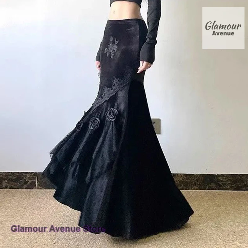 French velvet stitching skirt retro Joker skirt female new spring and autumn new fashion black lace Gothic fishtail dress.