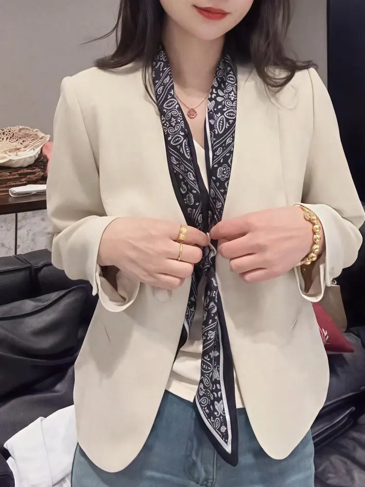 Elegant V-Neck Single-Breasted Women's  Spring 2026 Fashionable Slim Fit Breathable Long Sleeve Pure Color Coat