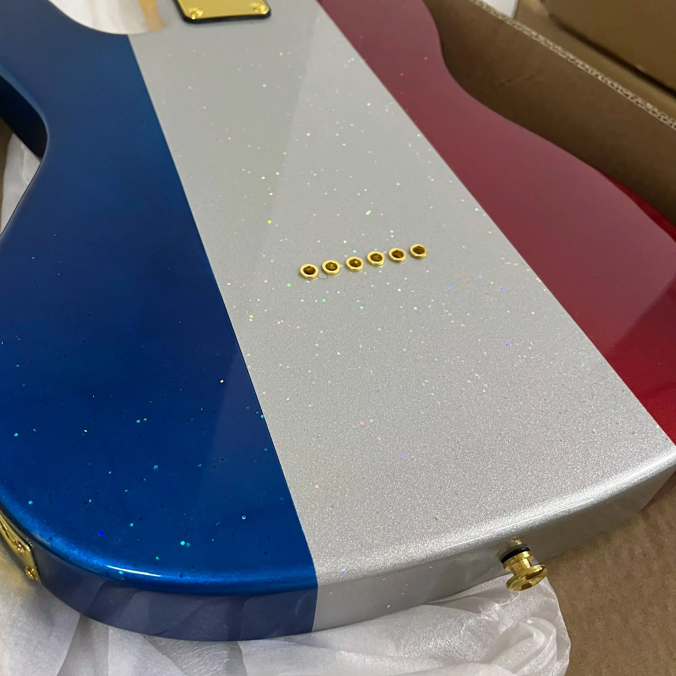 Electric Guitar 6-string Three-color TL Electric Guitar, 22 Frets, Maple Fingerboard, S-S Pickups Free Shipping Free Shipping