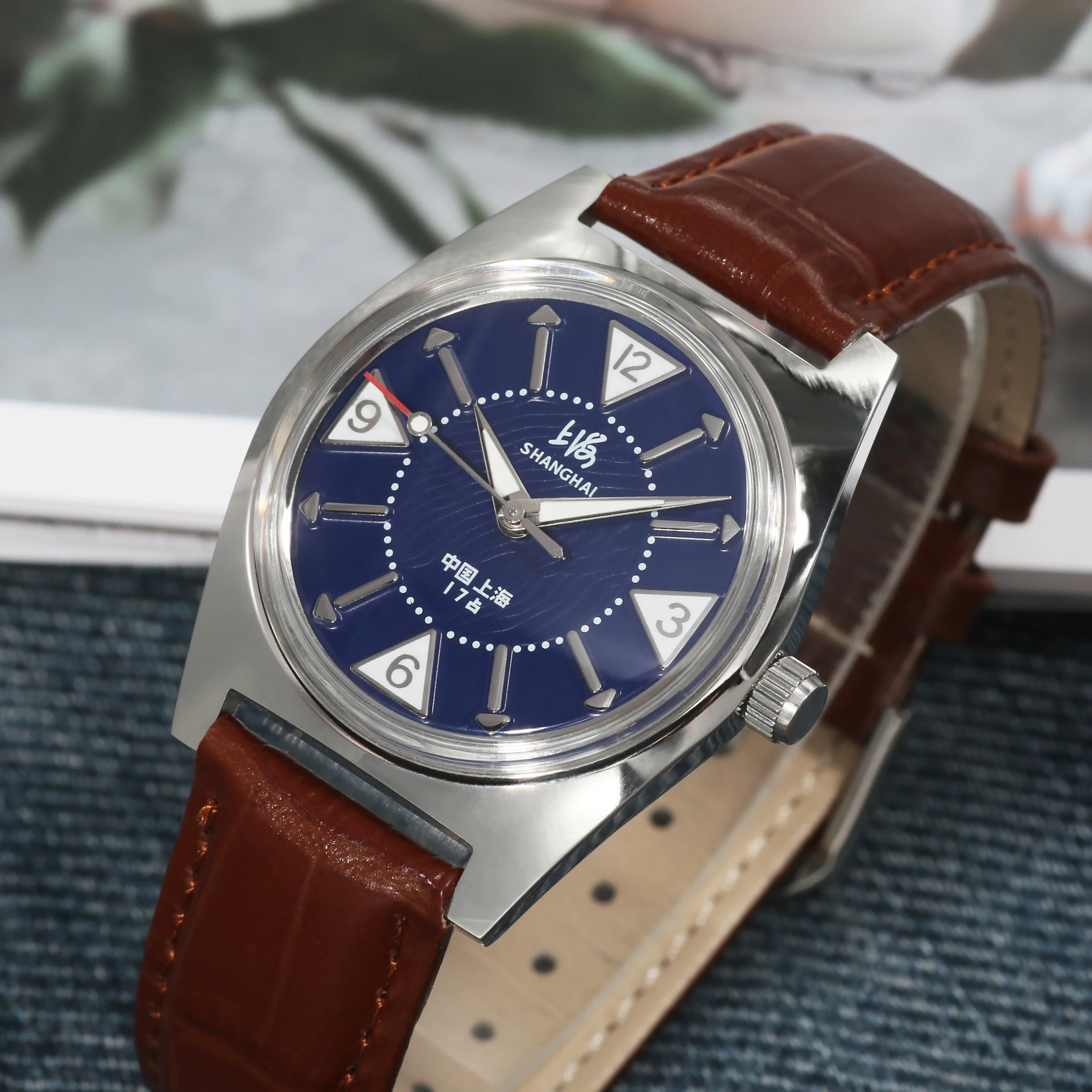 เซี่ยงไฮ้ 36 มม. 7120 นาฬิกากั - Vintage Watch Collecting บทวิจารณ์และราคา