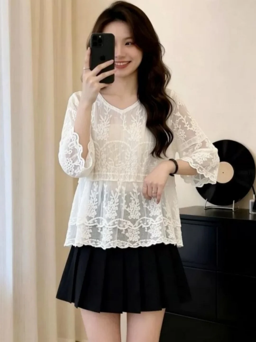 plus Size Lace Shirt V-Neck Hook Flower Design Women's Fashionable Slimming Sun Protection Top Cover Stomach Korean Style Loo...