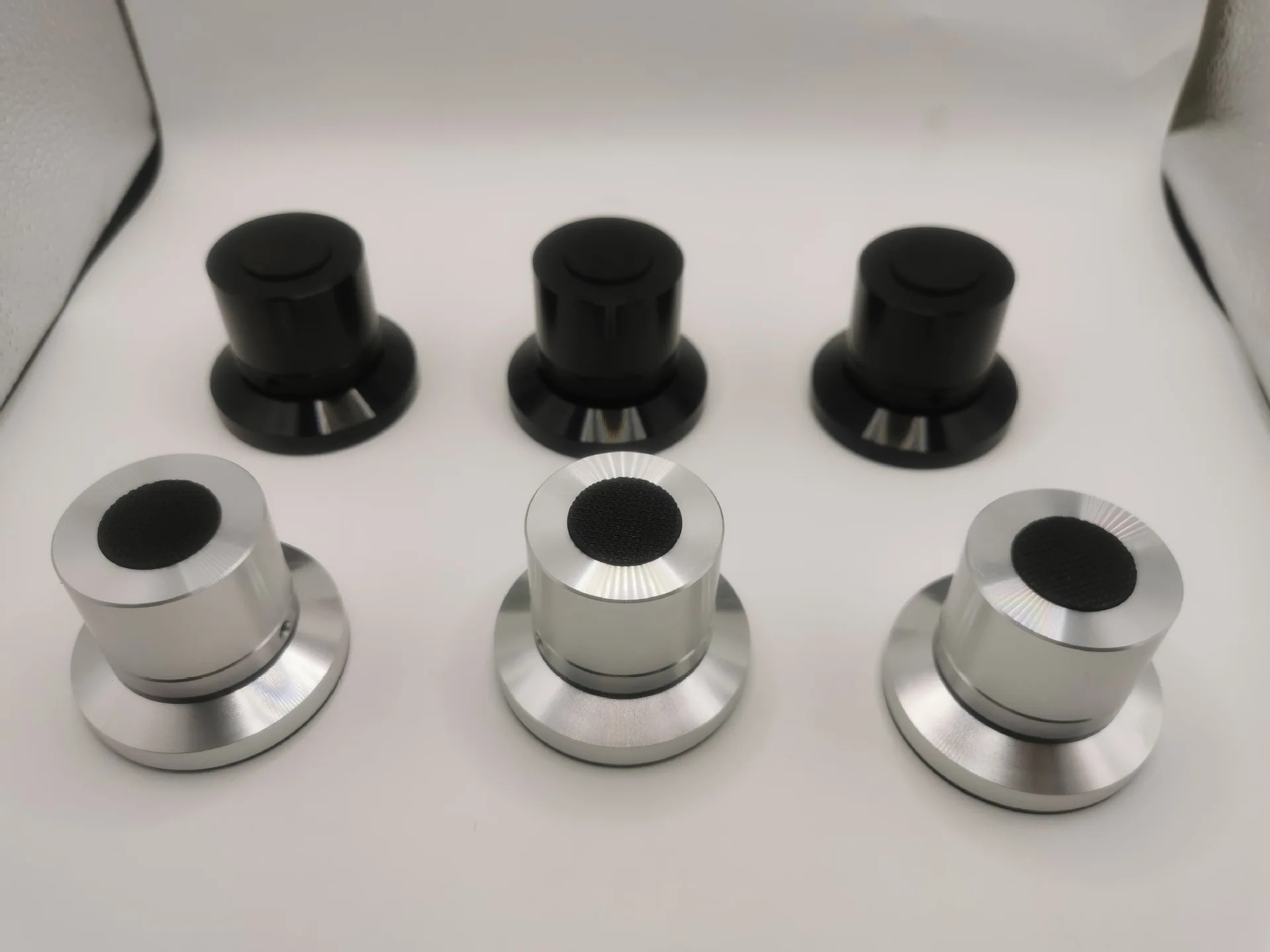 Ceramic Base Shock Absorber, Stainless Steel Adjustable Isolation Feet for CD Player, Loudspeaker, Power Amplifier, HIFI