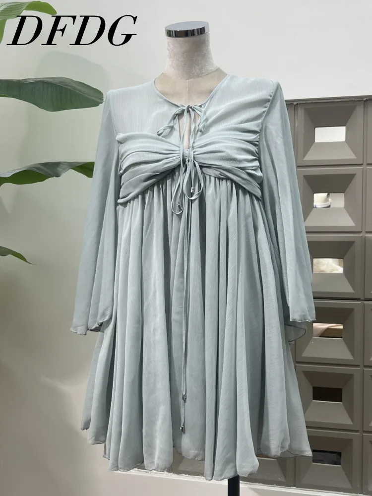 DFDG 2025 SS Vestido de gasa fluido para mujer Boho Cottagecore Vestido corto de corte A minimalista para vacaciones con lazo y faja con cuello Peter Pan Vestido de playa