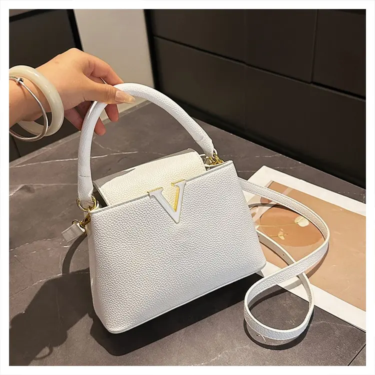 

Новая квадратная сумка с принтом под змеиную кожу 2026 года, дизайнерская регулируемая сумка через плечо, роскошная сумка с верхней ручкой для повседневного использования