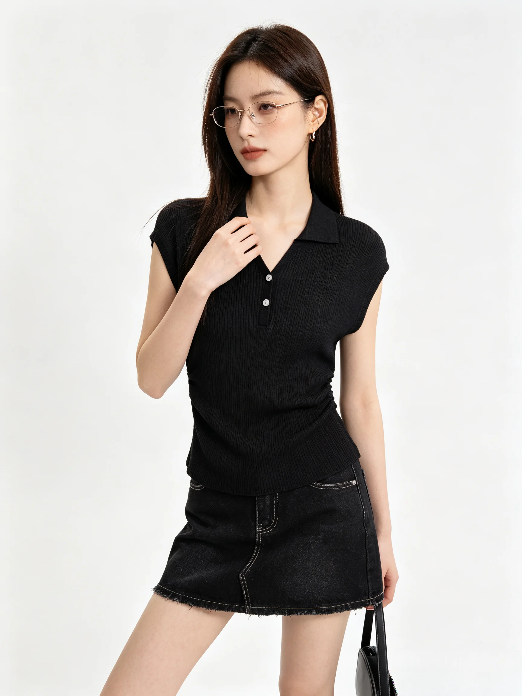 Skin-friendly Knitted -neck T-shirt Summer Top Wrinkles Slimming Korean Style Short Sleeve V-neck Breathable Casual Women...